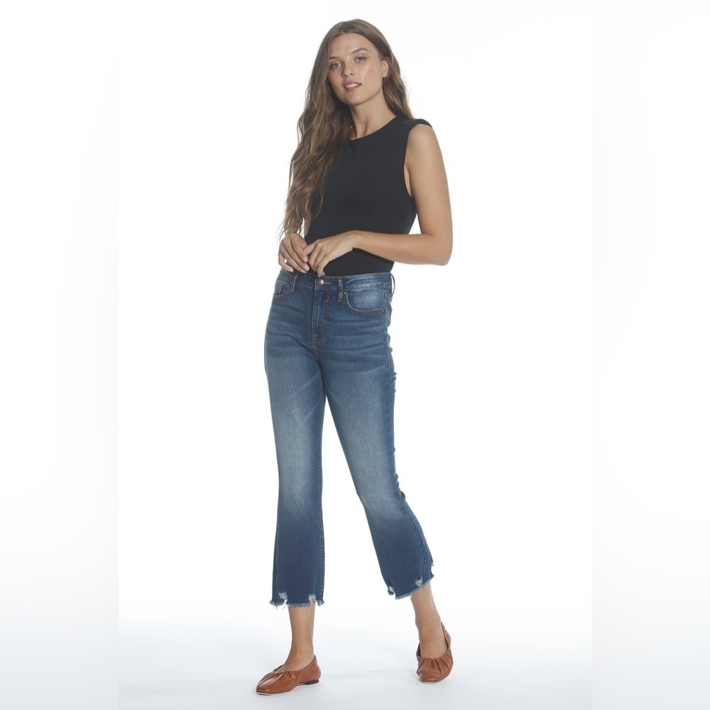 Vigoss GWEN KICK FLARE LEG - DARK WASH Size 27